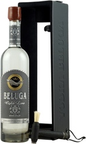 Beluga+Gold+Vodka+-+Super+Premium+Vodka - Beluga Gold Vodka mit 700 ml. und 40 % Vol. Dieser Beluga Gold Line Vodka ist mit seiner einmaligen Flasche, die mit einem schweren Metalletikett versehen ist, das verk�rperte Beispiel der grandiosen russischen Vodka-Kunst. Der absolut reine Premium Vodka mit flora...