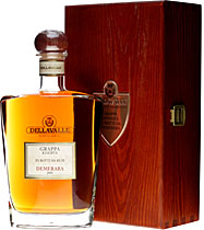 Roberto Dellavalle Grappa Affinata in botti da Rum - Roberto Dellavalle Grappa Affinata Rum with 42% Vol. and 0,7l  From the Distillery Dellavalle in the province of Piemont in Italy is a Grappa that long storage developed a special taste. The Dellavalle Grappa is strong in taste and is very harmonic. stored in an Oa...